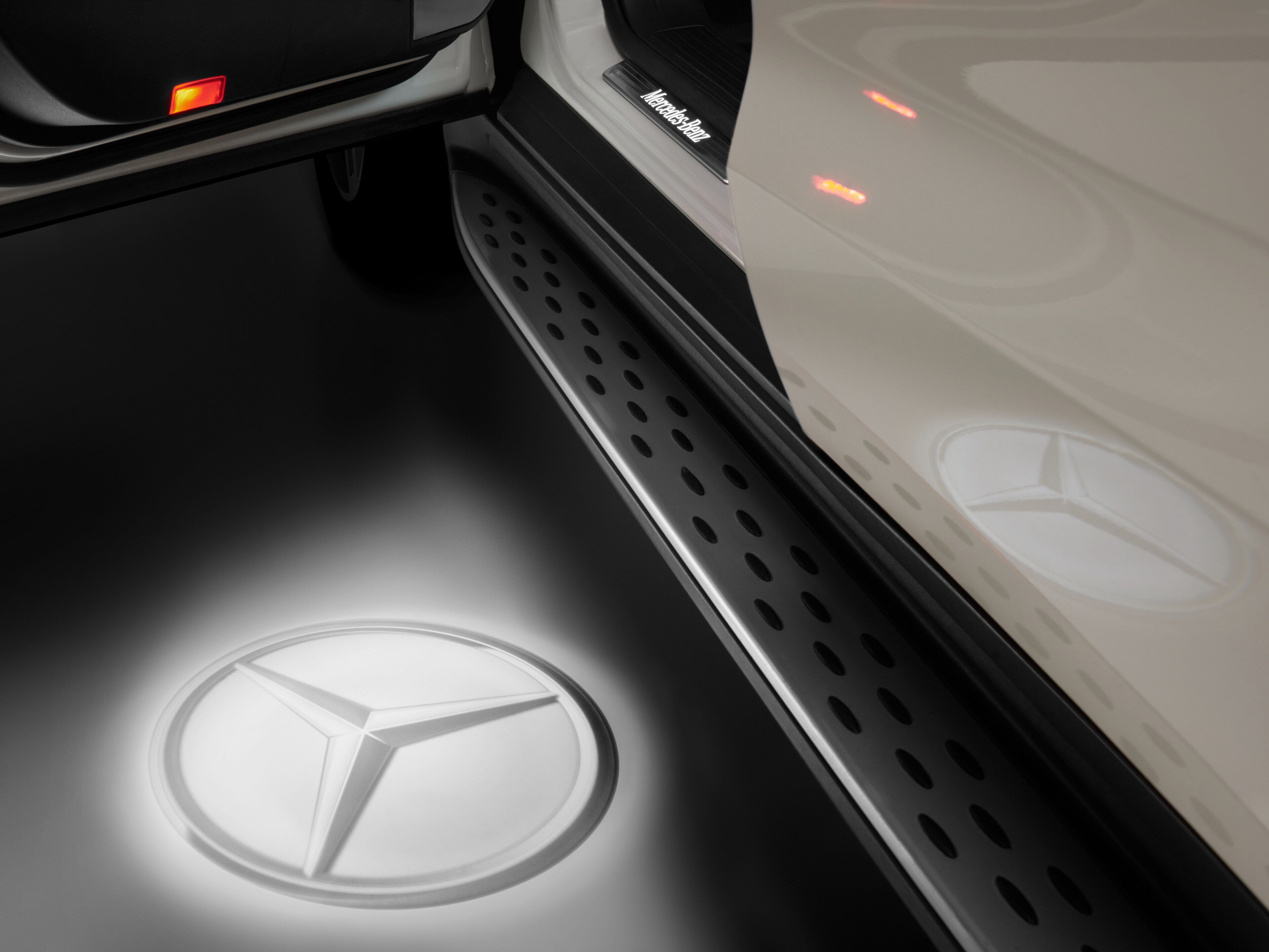 LED Logoprojektor, Mercedes Stern, 2-teilig