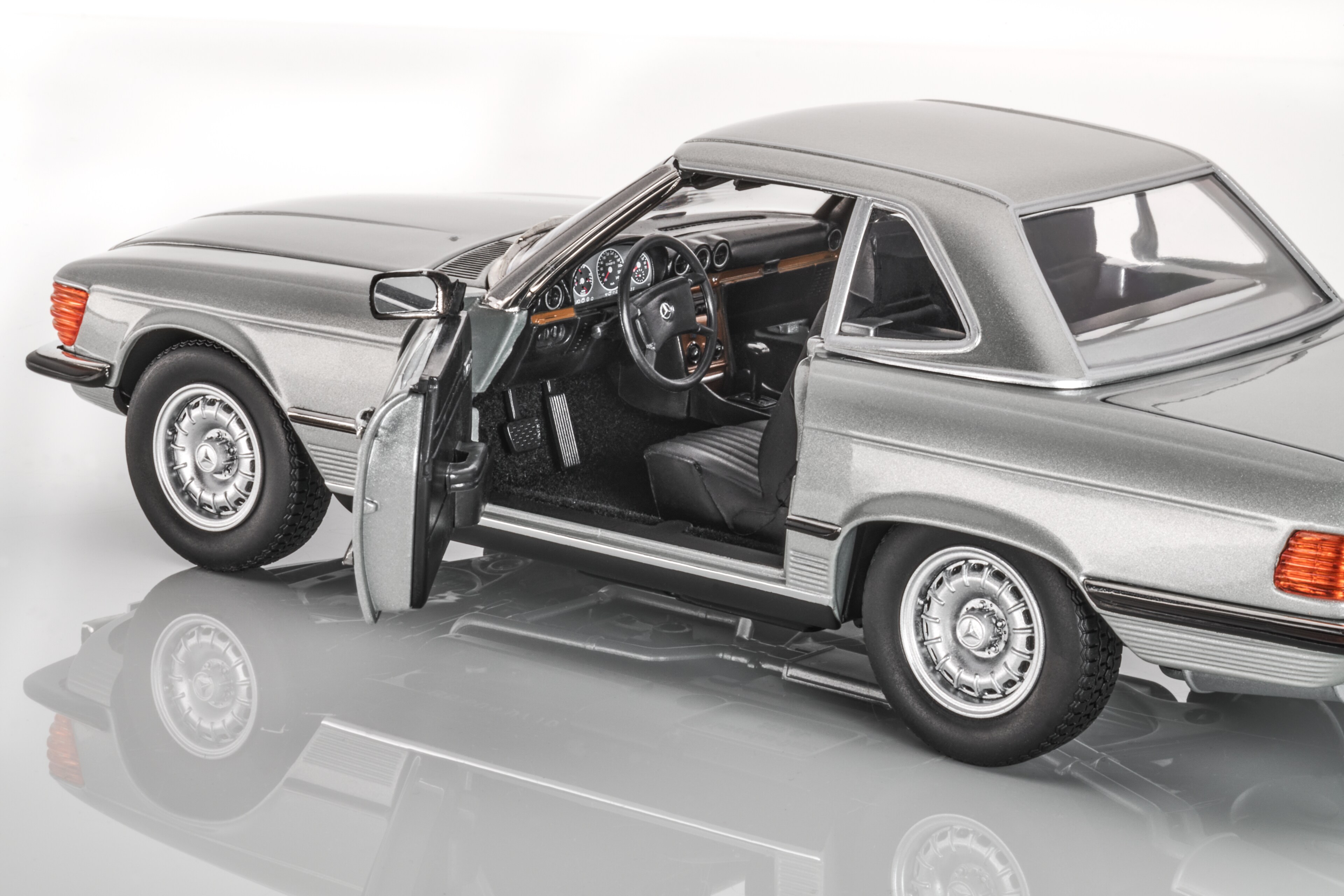 450 SL R107 (1985-1989) - astralsilber, Norev, 1:18