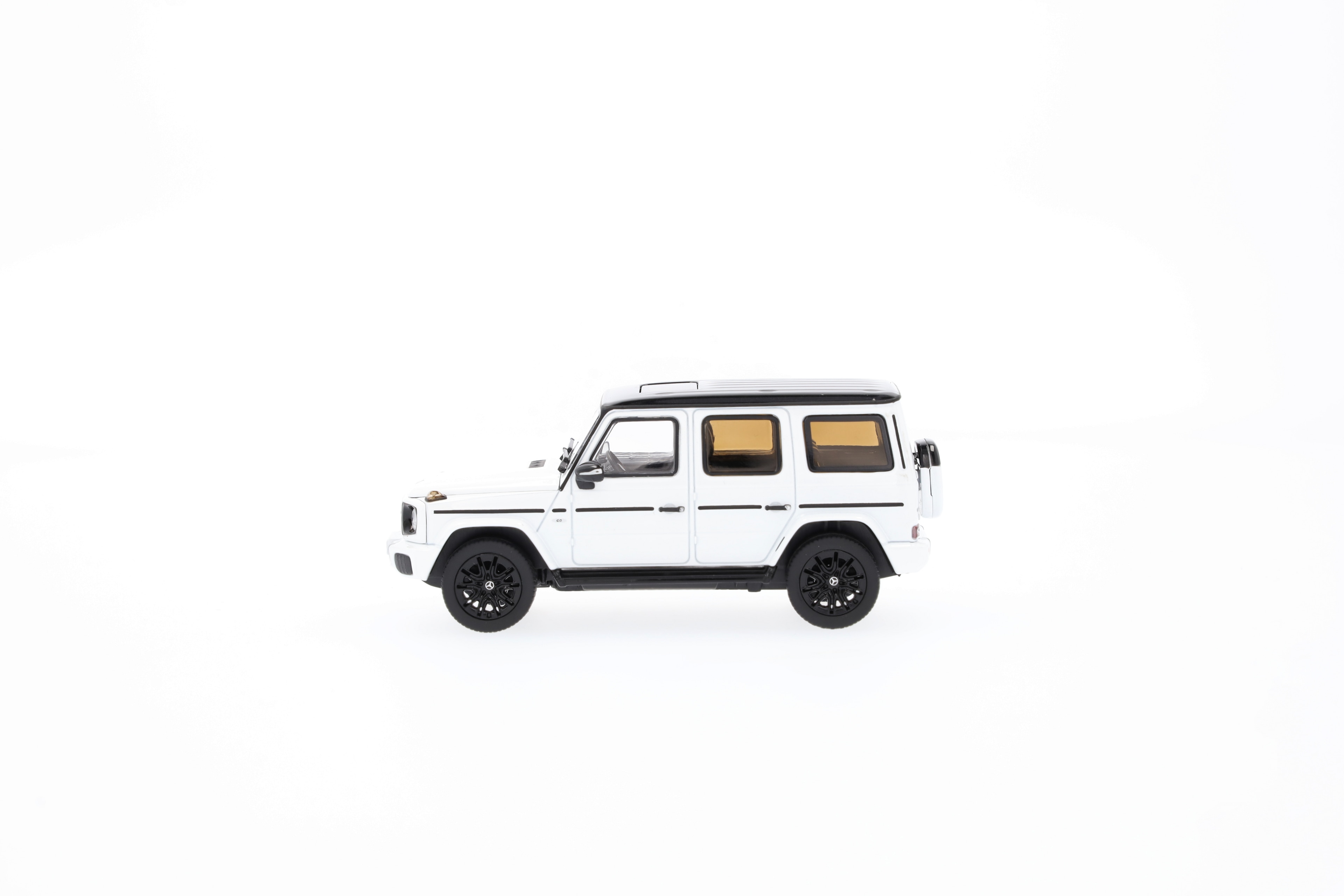 G 580 with EQ Technology, Geländewagen, AMG Line, N465 - MANUFAKTUR opalithweiß bright, Norev, 1:43