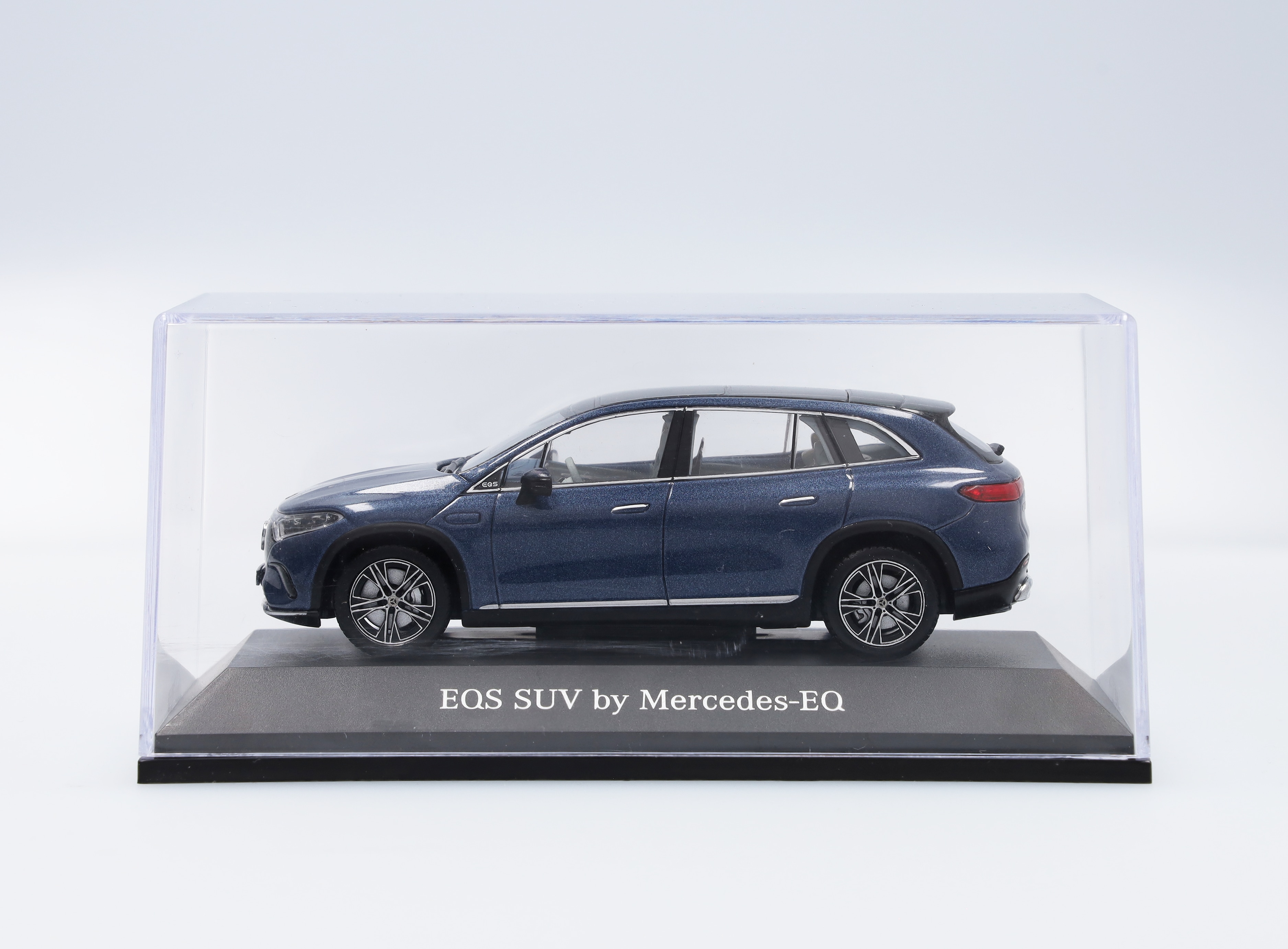 EQS SUV, X296 1:43, diverse Farben
