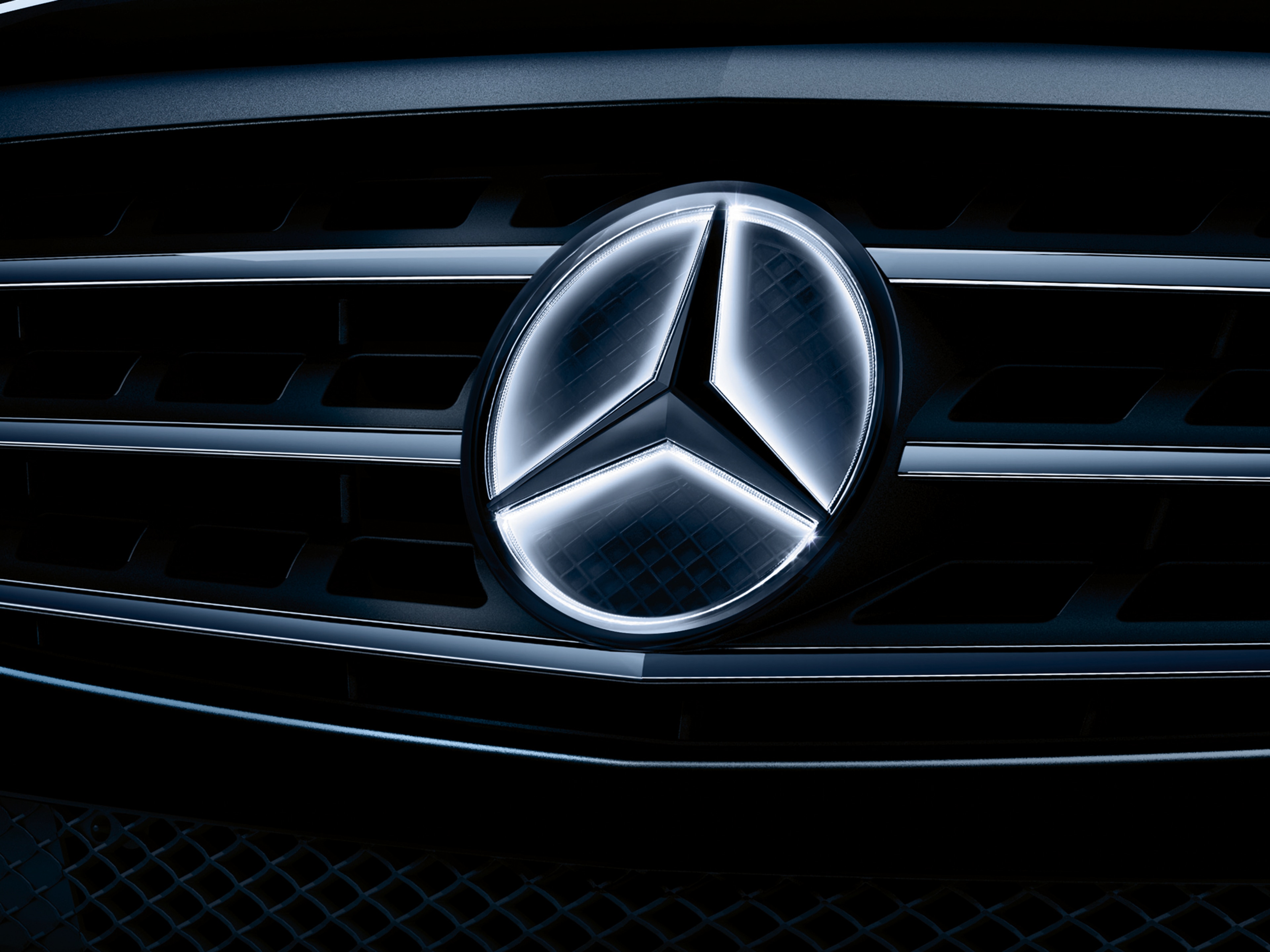 Mercedes Stern beleuchtet, Dekorteil - Chrom, chrom
