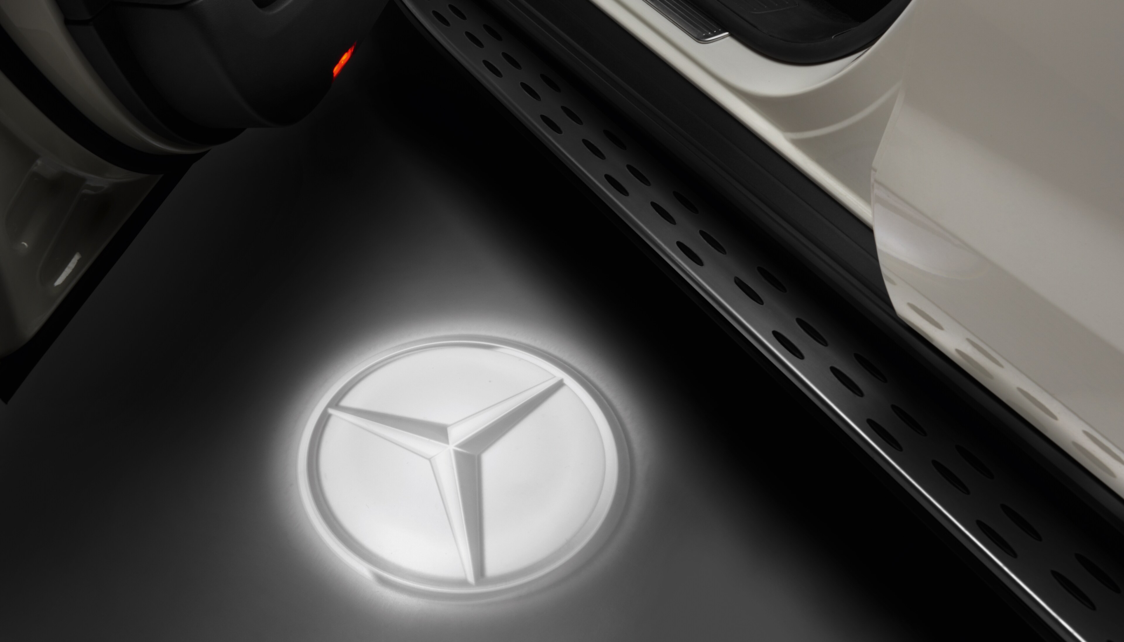 LED Logoprojektor, Mercedes Stern - 1 Set