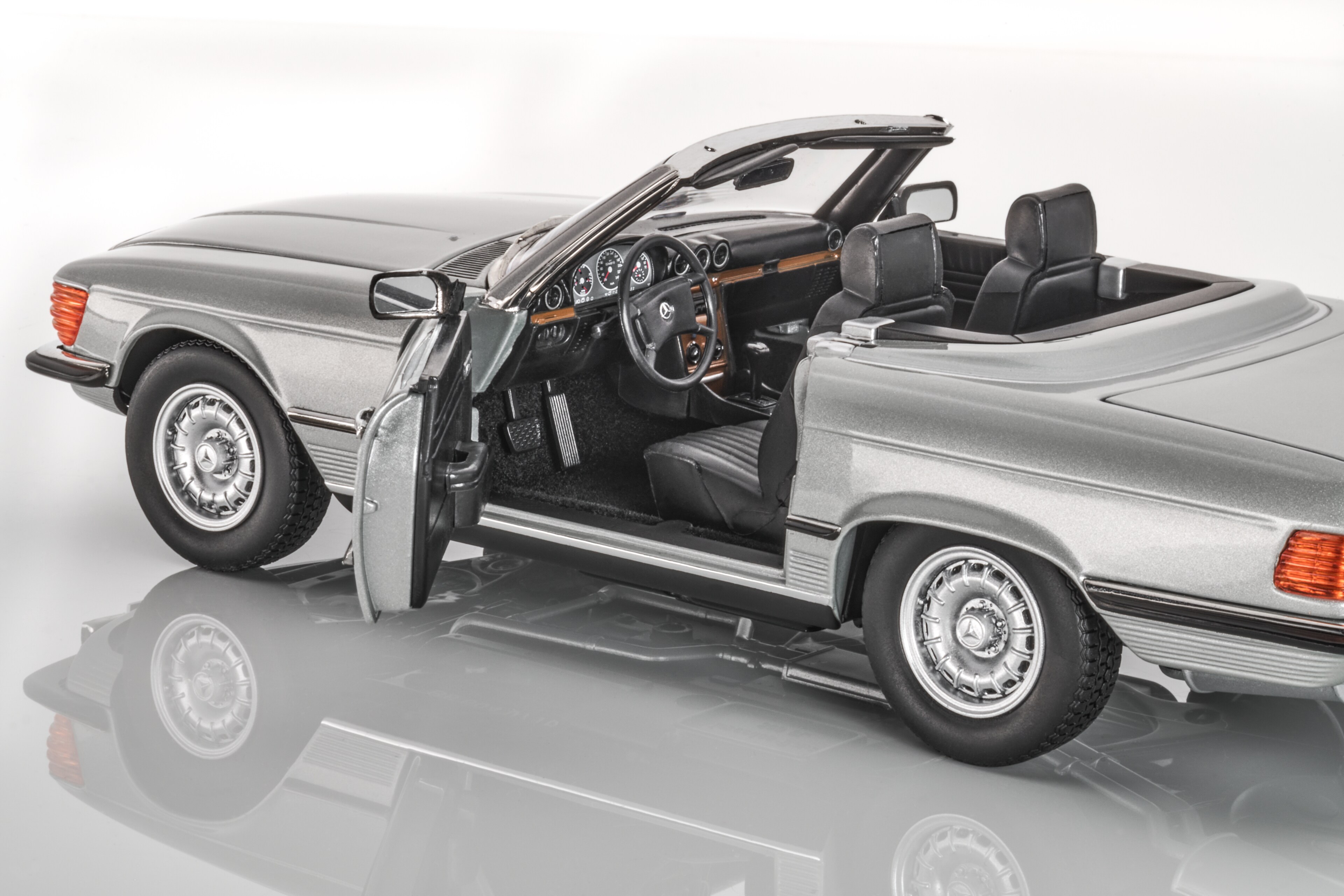 450 SL R107 (1985-1989) - astralsilber, Norev, 1:18